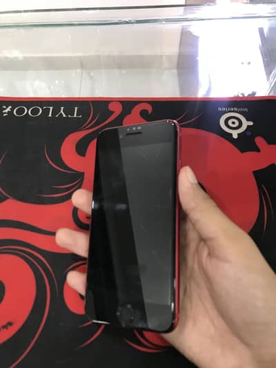 Apple iPhone SE
