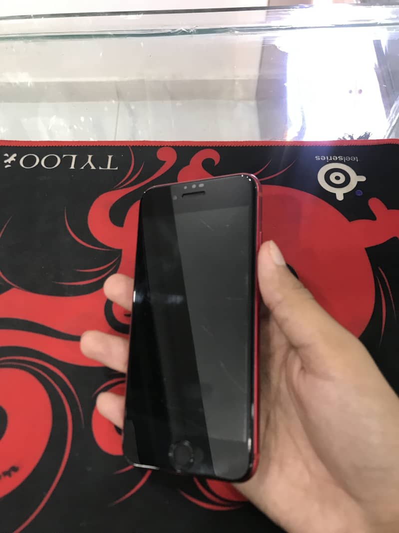 Apple iPhone SE 0