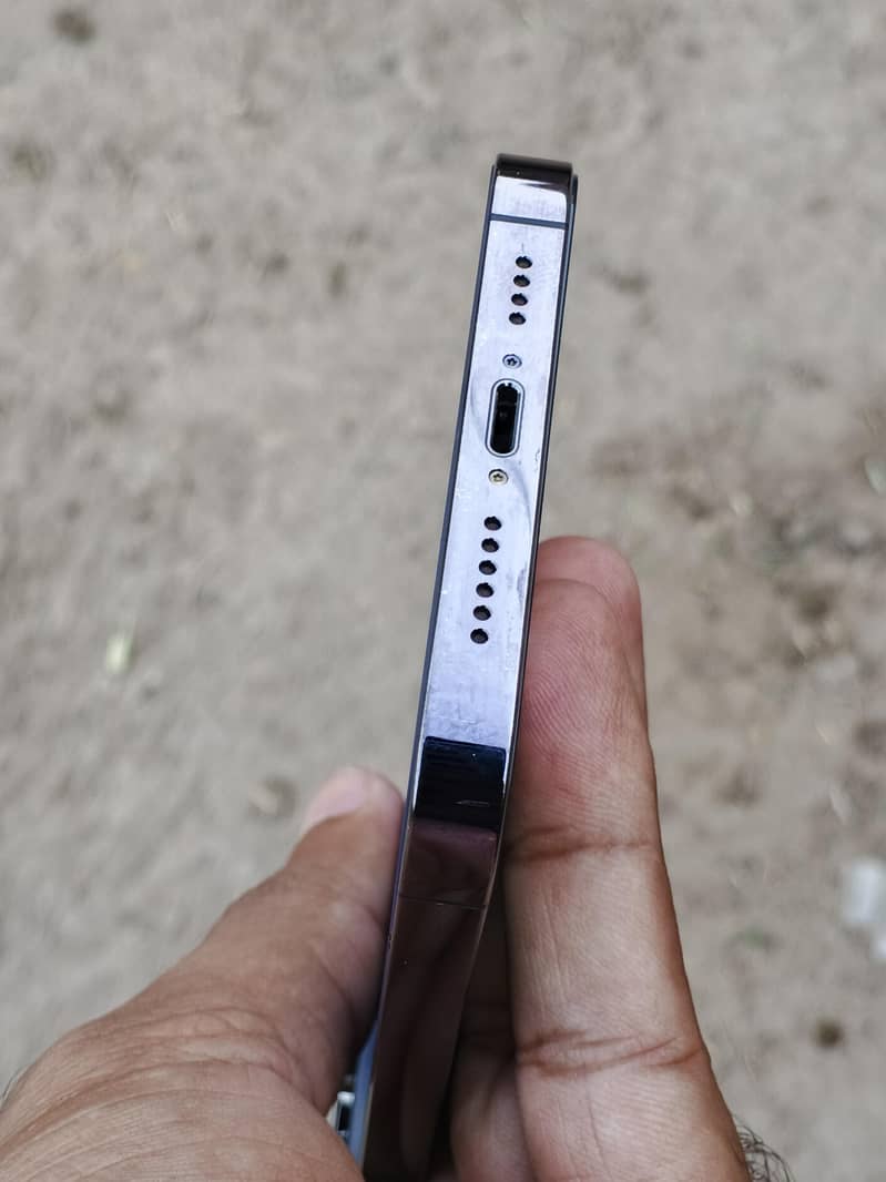 Apple iPhone 14 Pro Max 5