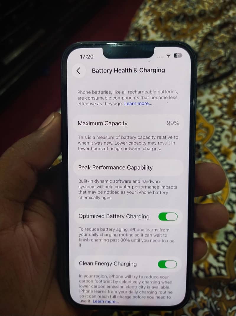 Apple iPhone 13 1