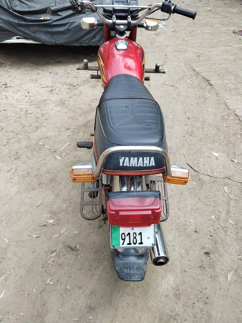 Yamaha 1