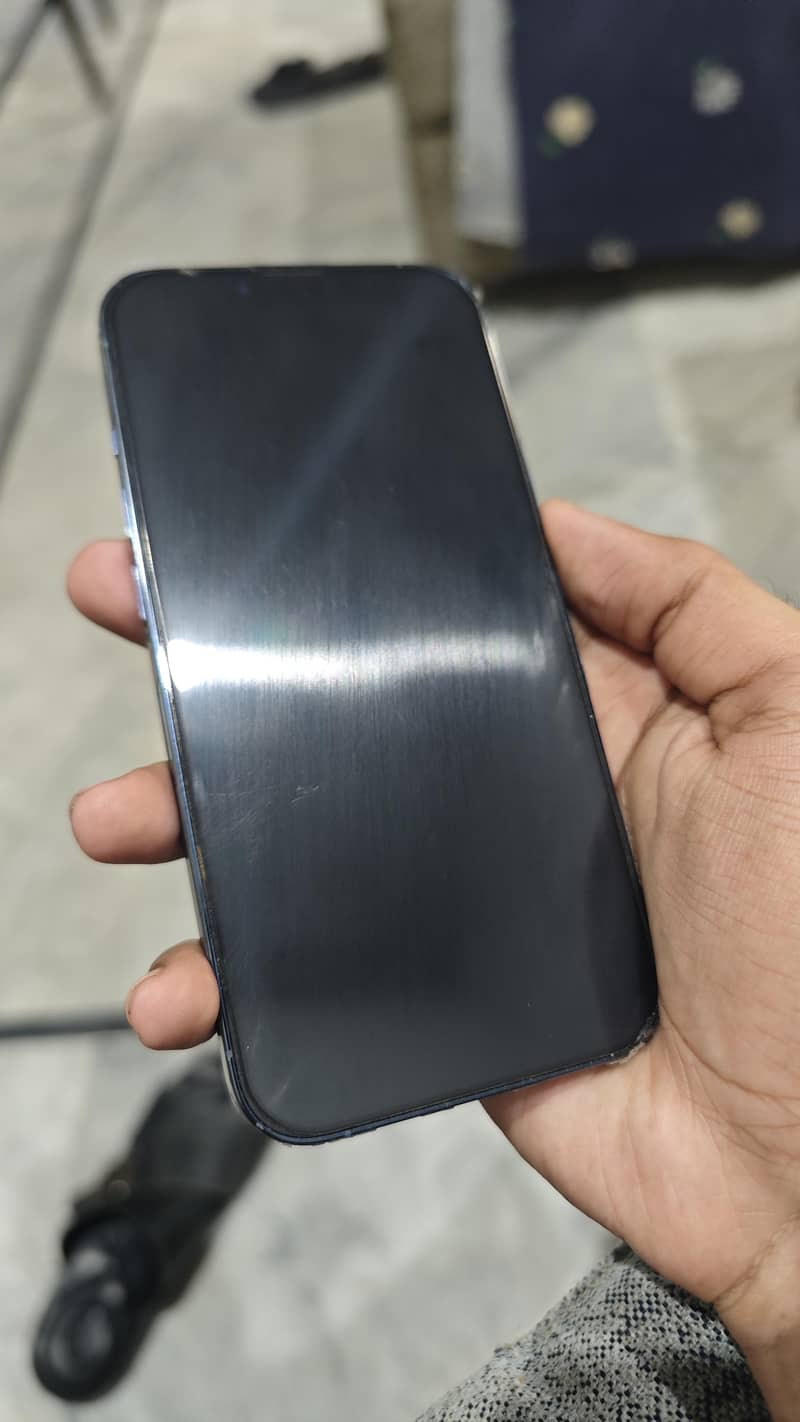 Apple iPhone 13 Pro 1