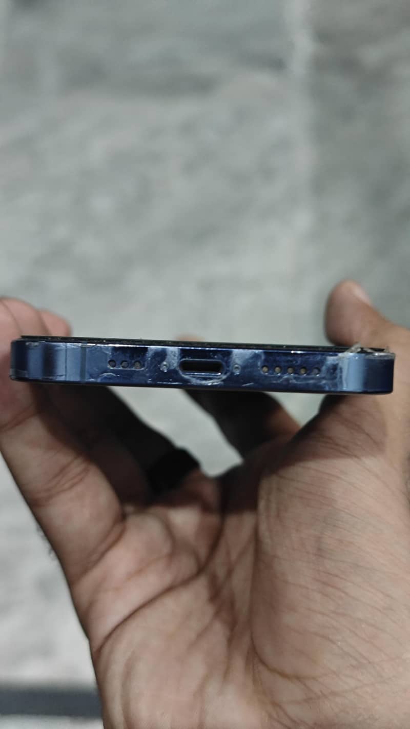 Apple iPhone 13 Pro 2