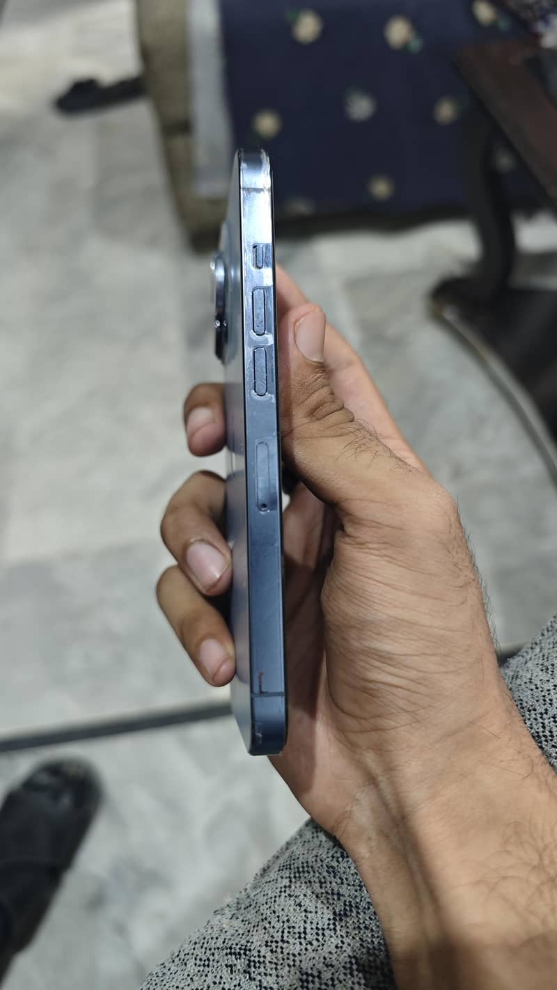 Apple iPhone 13 Pro 3