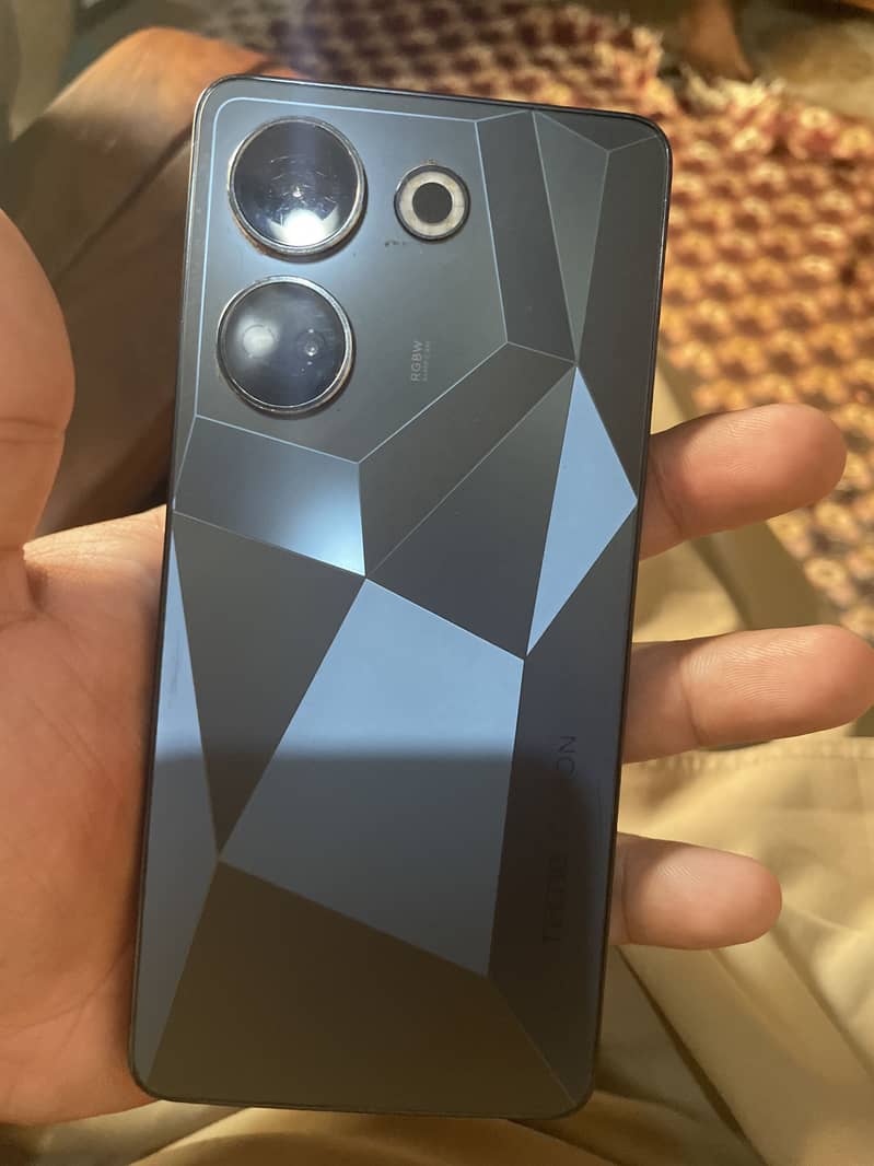 Tecno CAMON 20 0