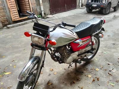 Honda CD l25 in very good condition
