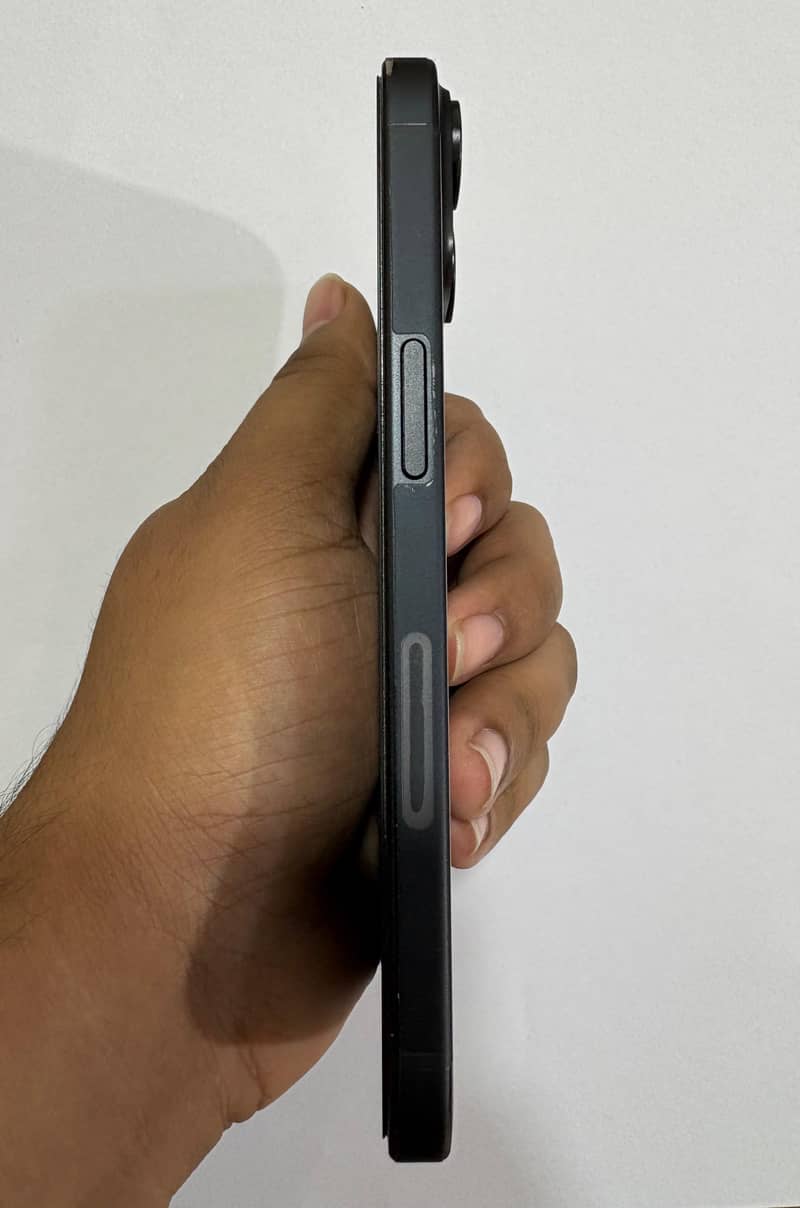 Apple iPhone 15 5