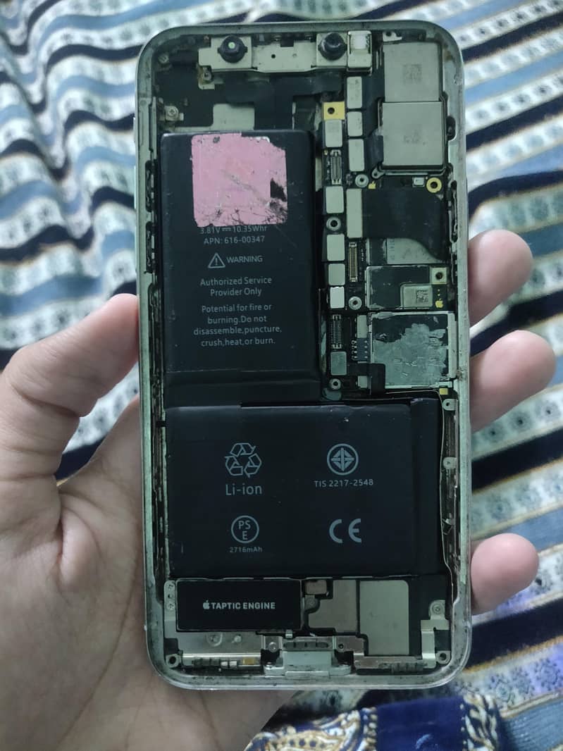 Apple iPhone X 5