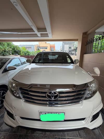 Toyota Fortuner V 2014