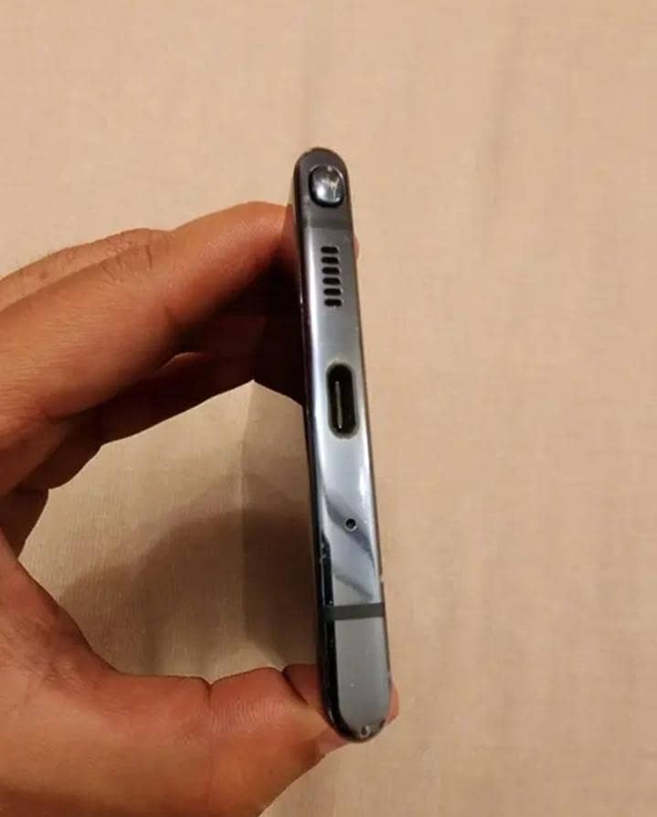 Samsung Mobile Note 10 Plus 4