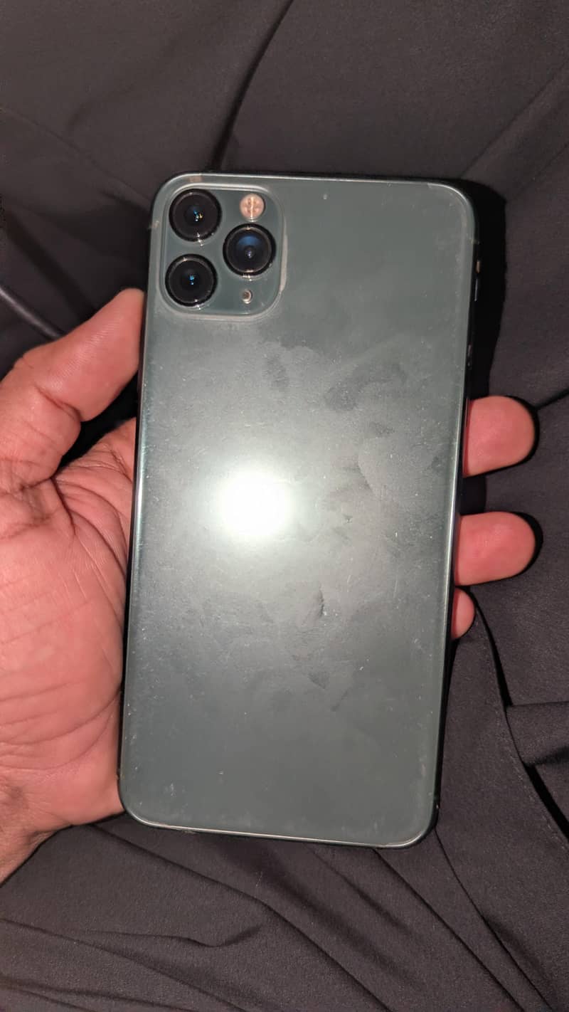 Apple iPhone 11 Pro Max 2