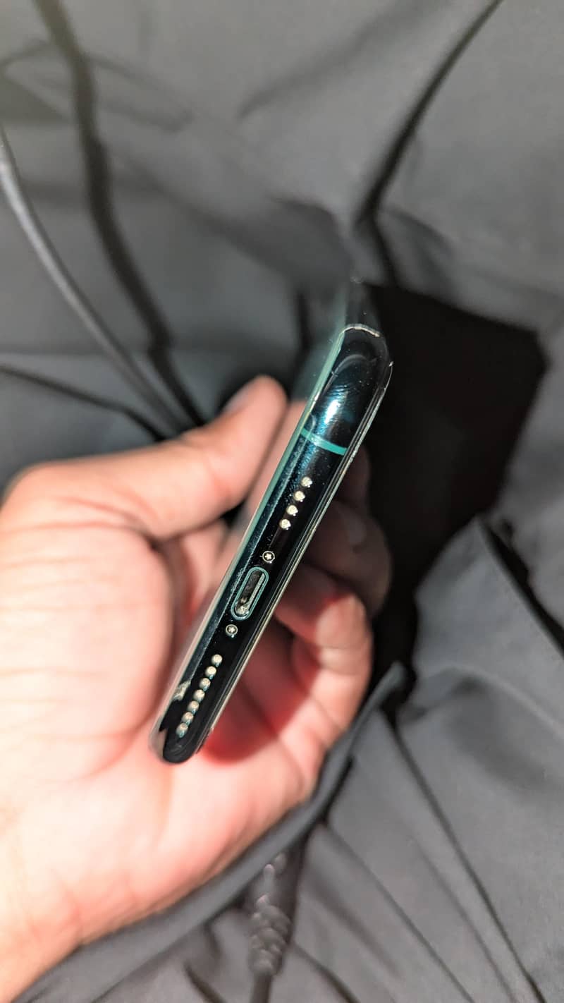 Apple iPhone 11 Pro Max 5