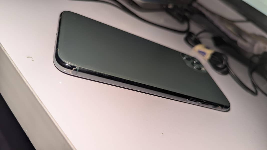Apple iPhone 11 Pro Max 7