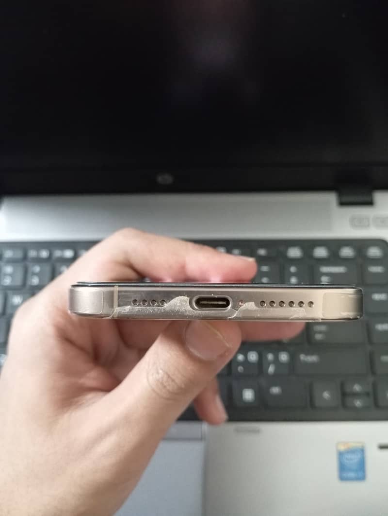 Apple iPhone 16 Pro Max 5