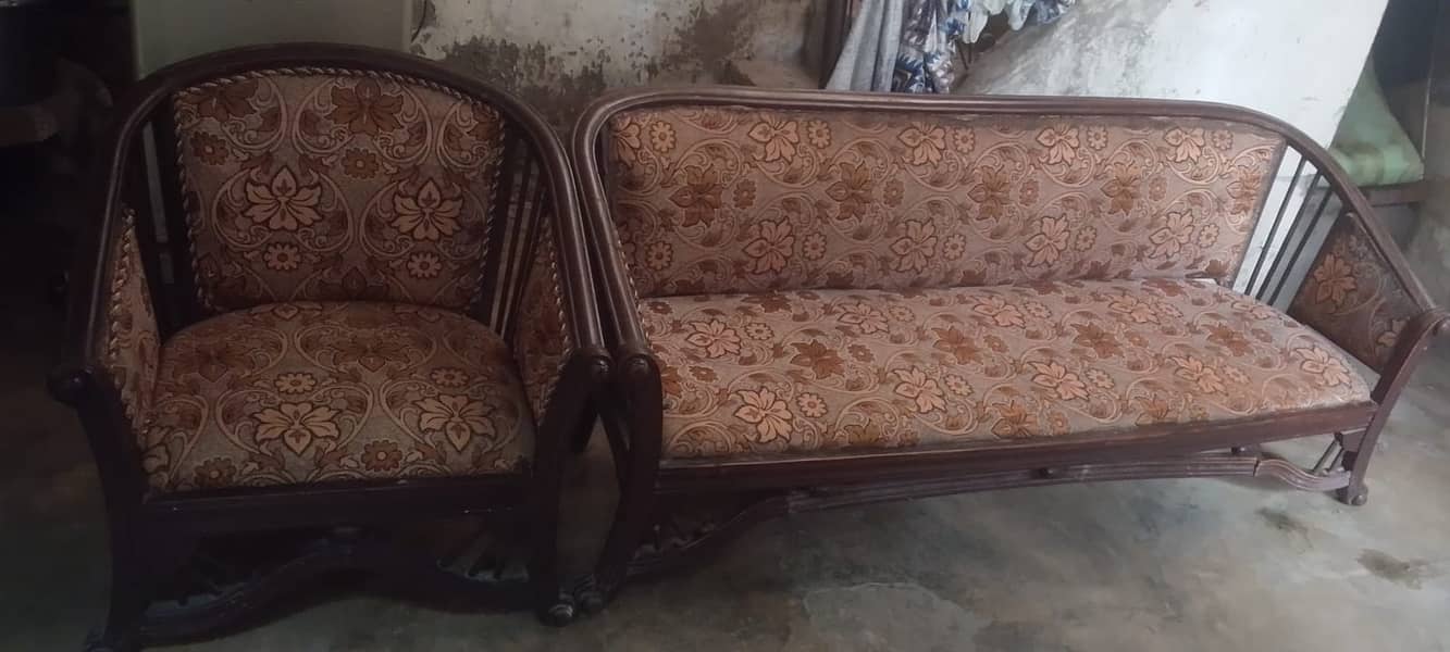 Sofa & Chair 0