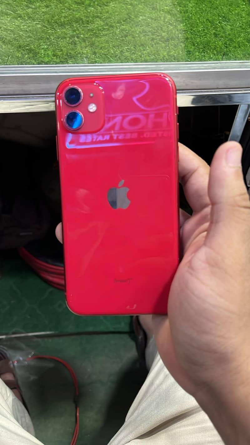 Apple iPhone 11 0