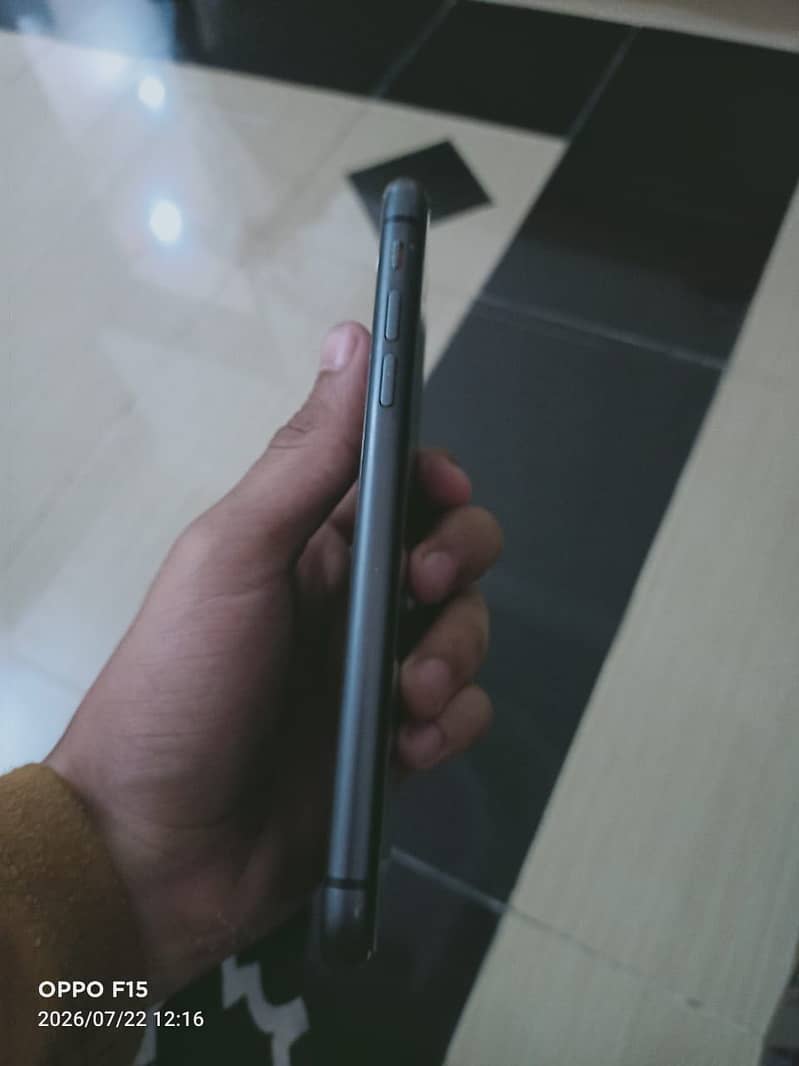 Apple iPhone 11 1