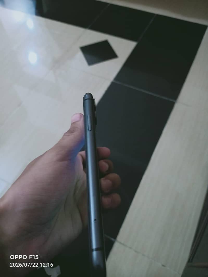 Apple iPhone 11 5