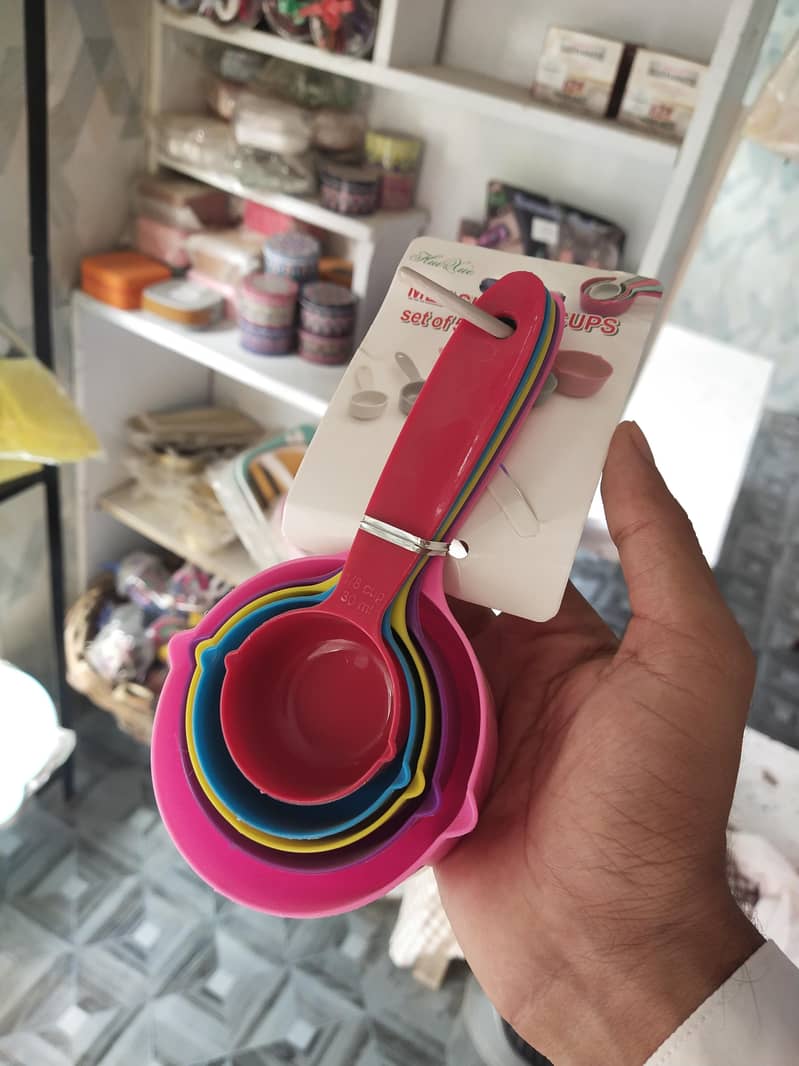 measuring cups from dollar 123 0