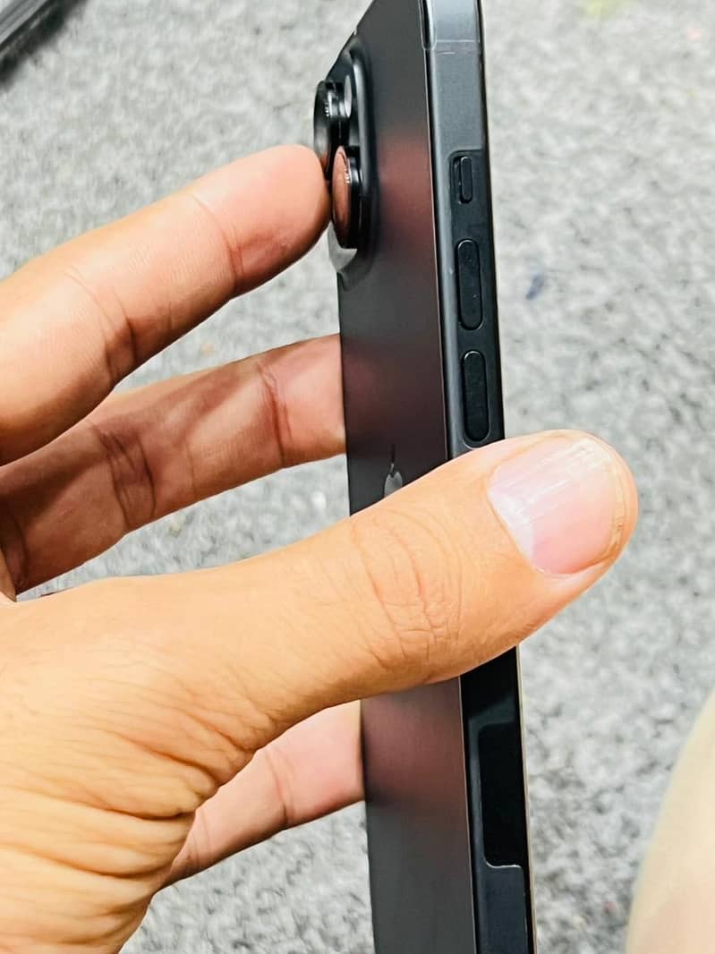 Apple iPhone 15 8