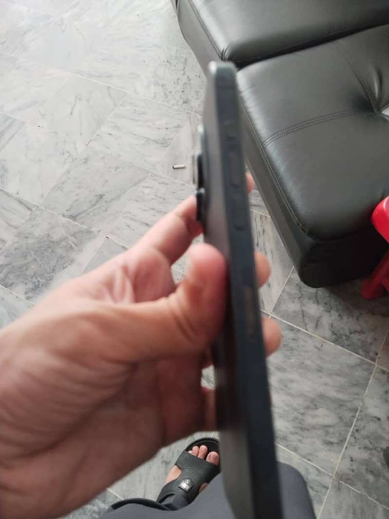Apple iPhone 15 Pro Max 1
