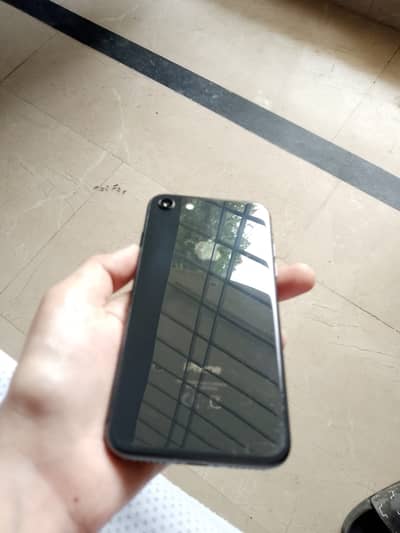 Apple iPhone 8