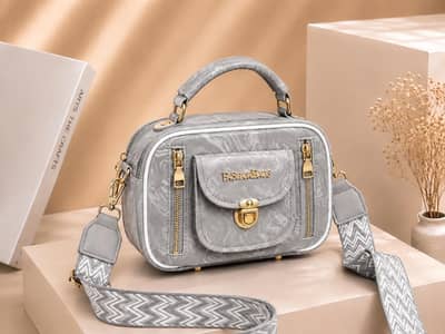 woman cross bodybags