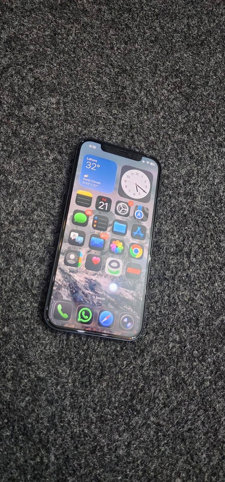Apple iPhone 12 0