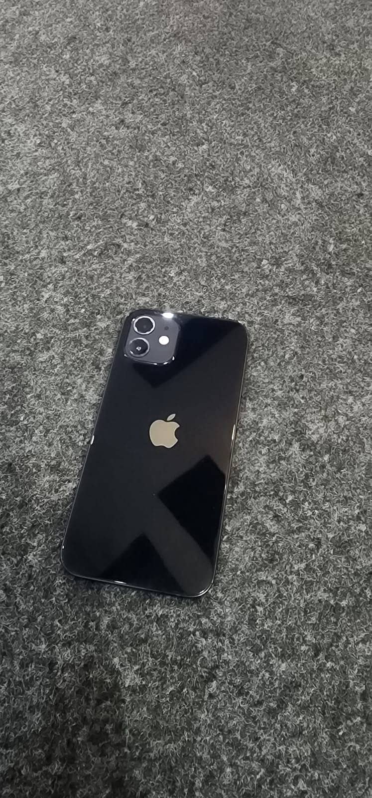 Apple iPhone 12 1