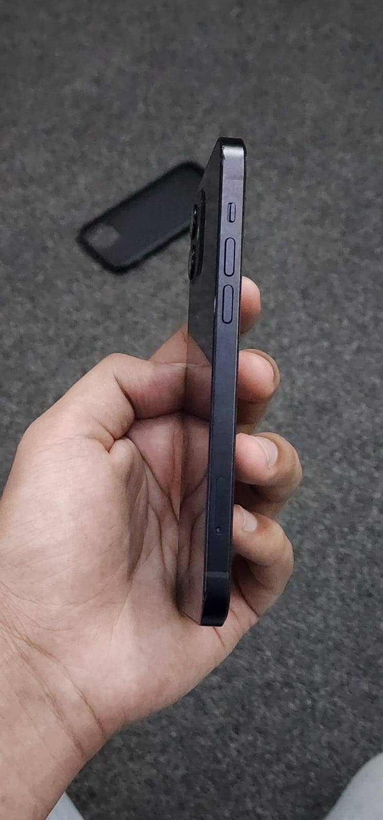 Apple iPhone 12 3