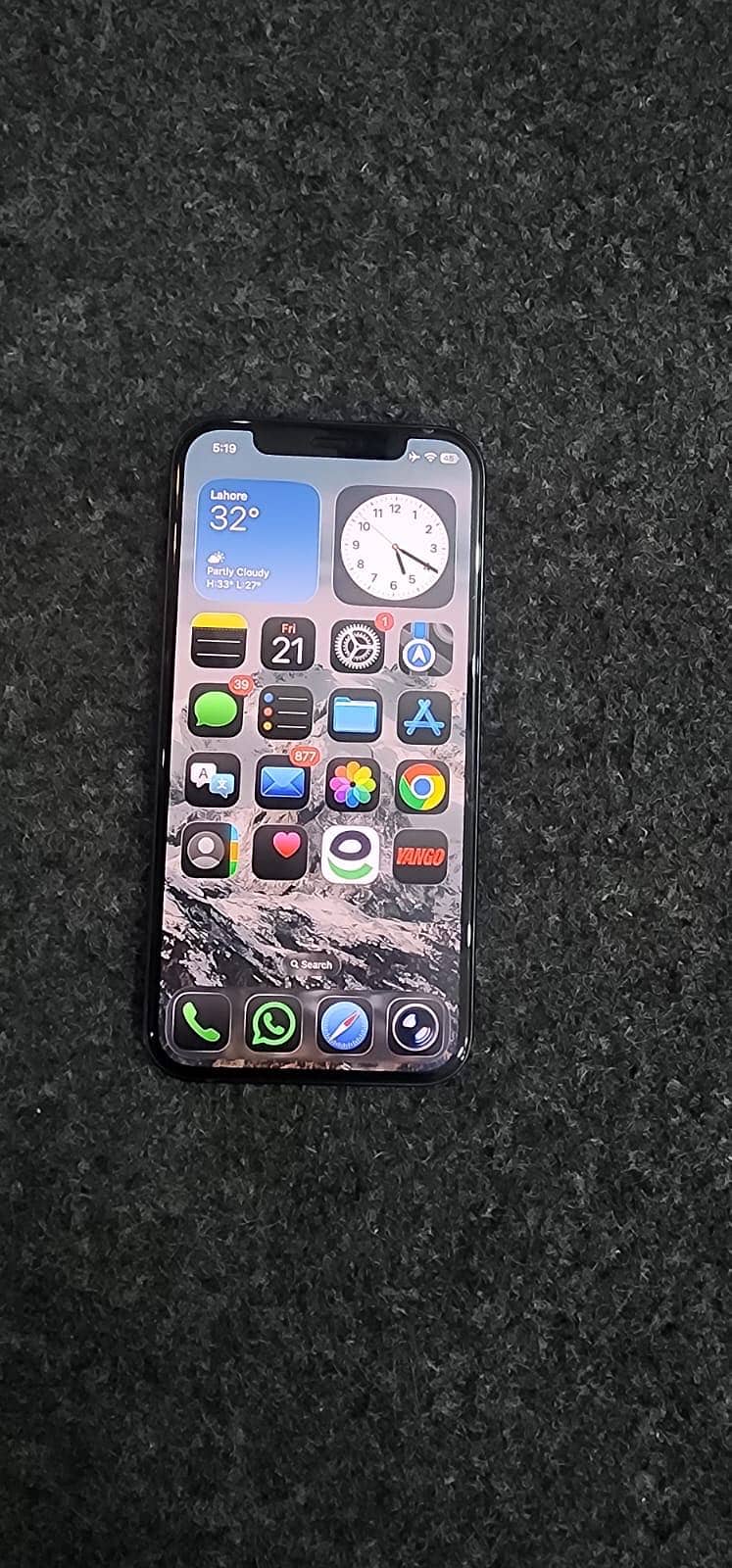 Apple iPhone 12 6