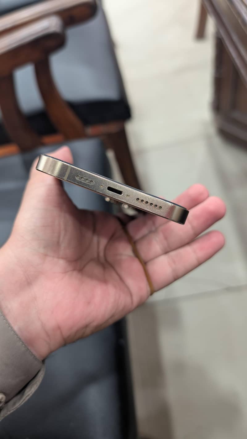 Apple iPhone 13 Pro Max 5