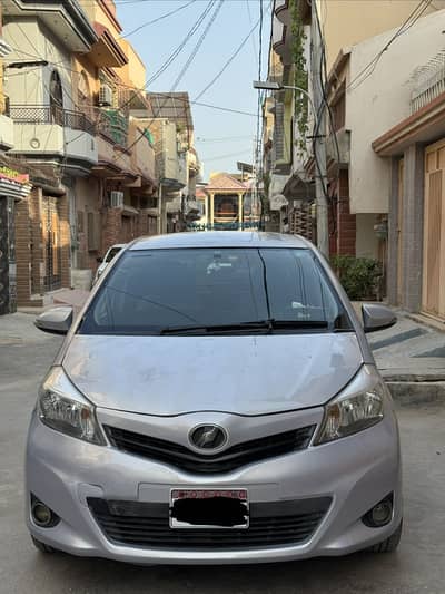 Toyota Vitz 2013