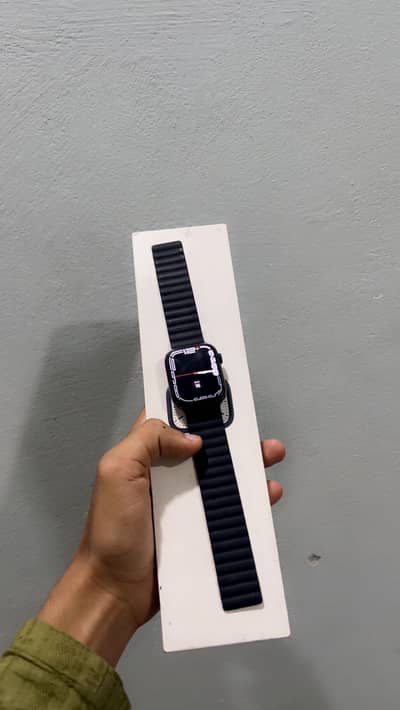 Apple watch series 7 ( box+charger)