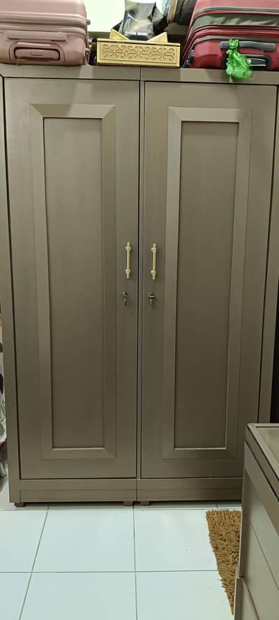 bedroom urgent sale