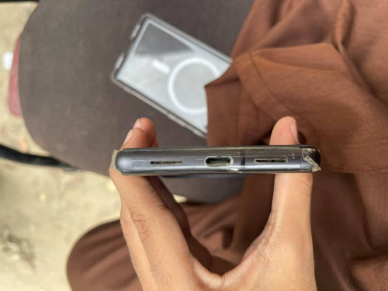 Google Pixel 7 4