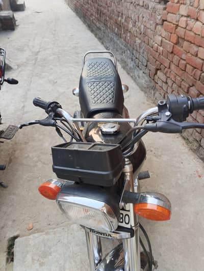 Honda 125 special edition
