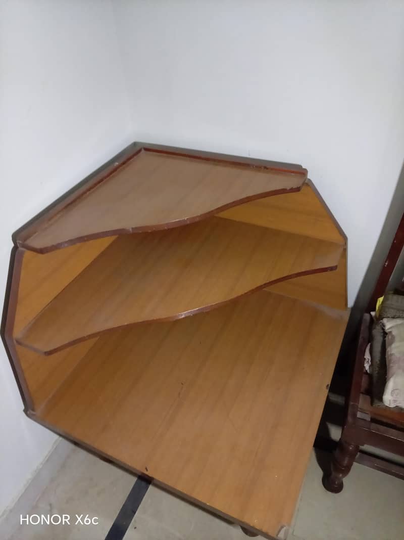 corner table 2
