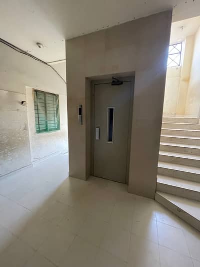 Bank Loan Applicable 2-Bed Lounge Flat On 3rd Floor Prime Location