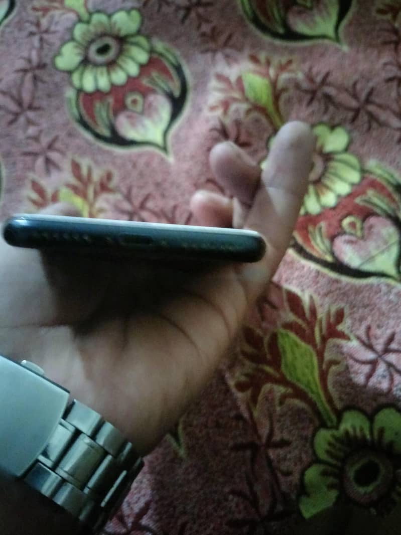 Apple iPhone SE 3