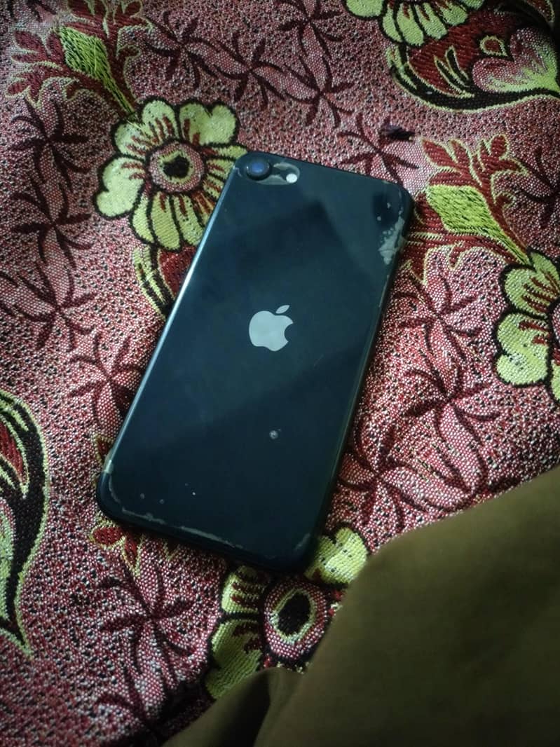 Apple iPhone SE 6
