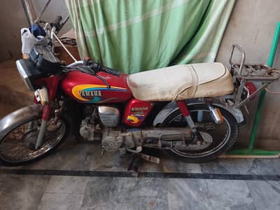 Yamaha 4 stroke bike