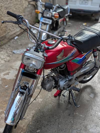 Honda 70 2013 model