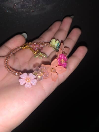 beautiful flower bracelet