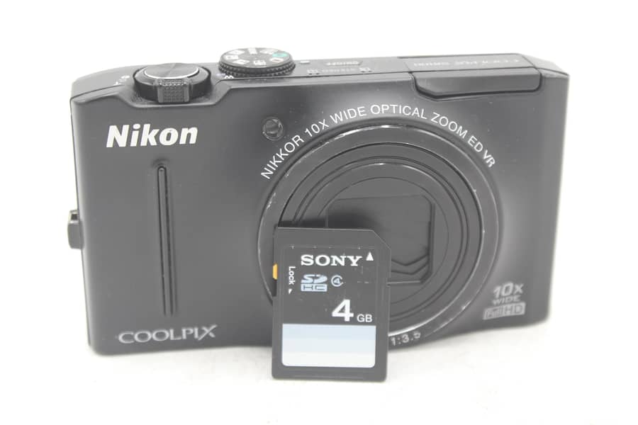 Nikon s8100 camera 2