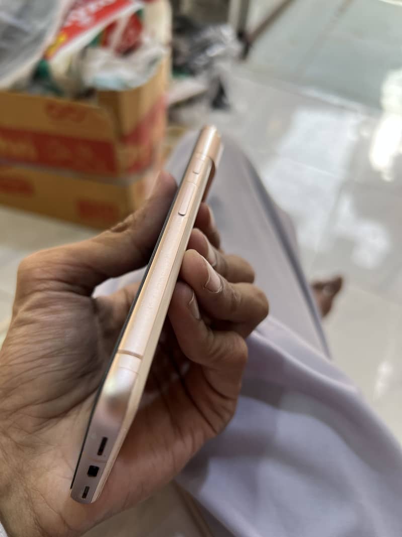 Google Pixel 8 3