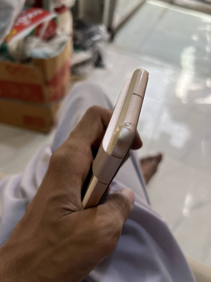 Google Pixel 8 5