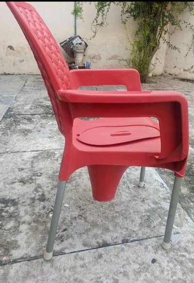 commode chair almost new