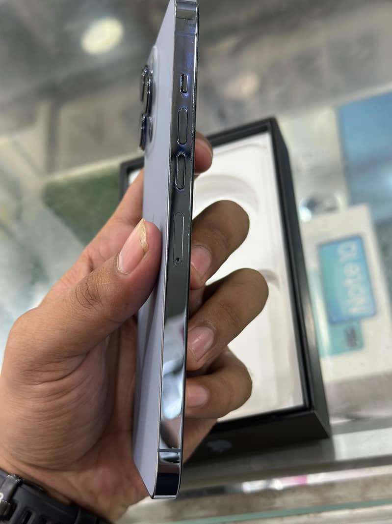 Apple iPhone 13 Pro Max 3