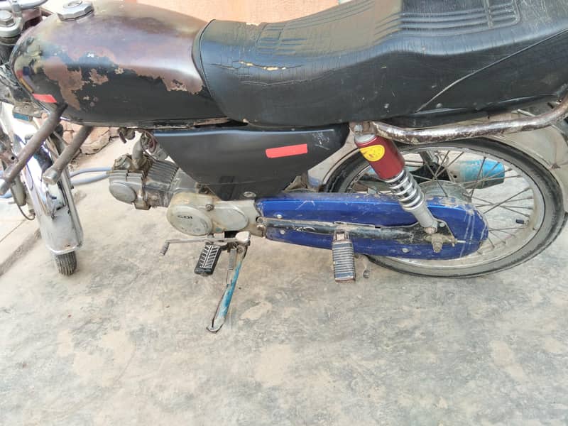 crown motorcycle 1